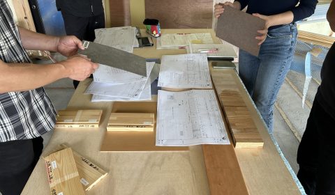 現場打ち合わせ　ー造作家具ー